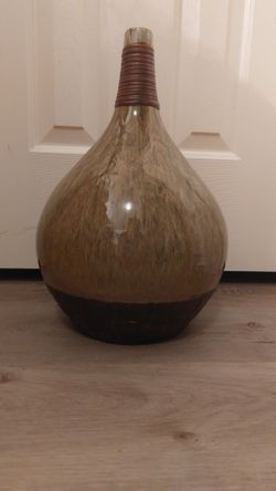 Gorgeous LARGE HEAVY VASE