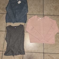 Women Sweaters… 5$ Each 