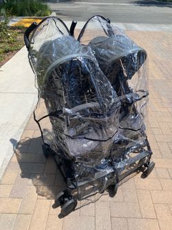 Moov design ultra lite twin lightest compact fold stroller baby toddler Taiwan