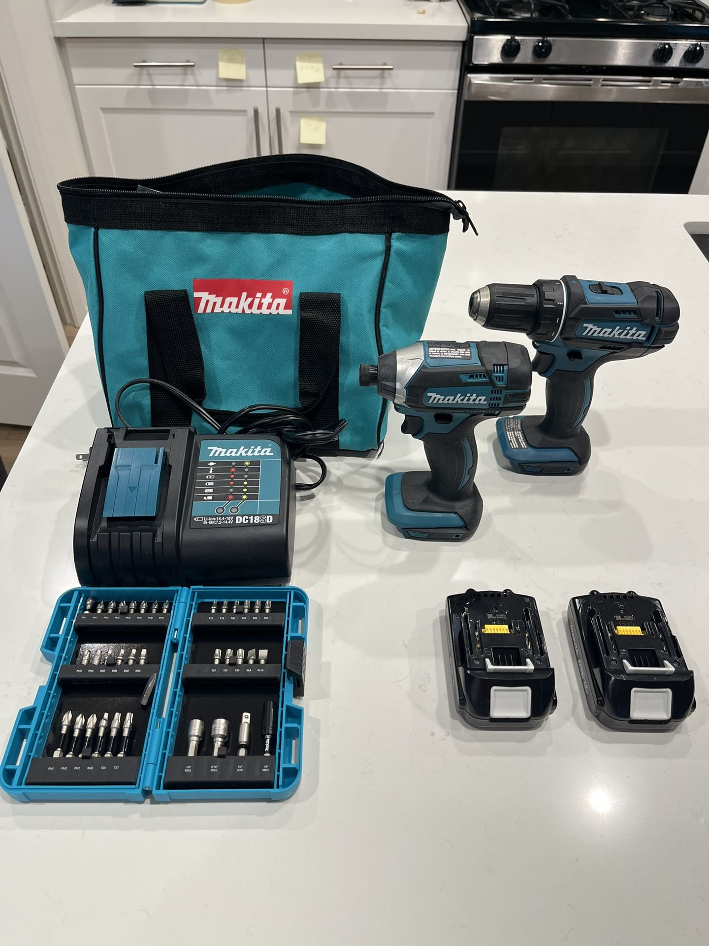 Makita Drill Driver Kit