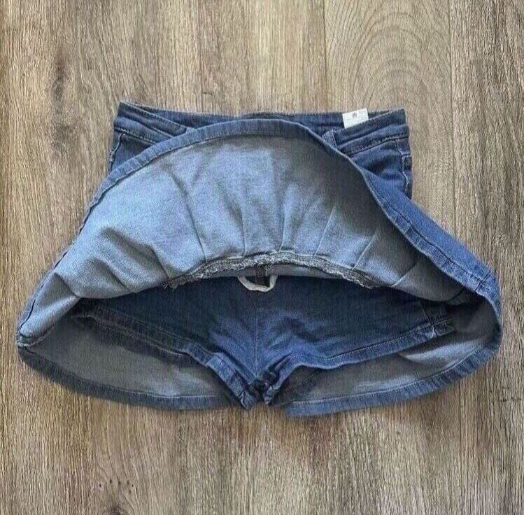mini jeans skirt