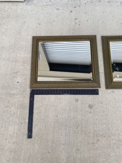 Set of two mirrors
