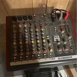 ZED 10 FX MIXER & TWIN PAIR 8” STERLING MONITORS