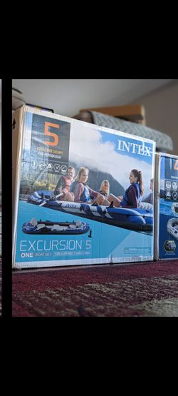 Intex 5 person raft!