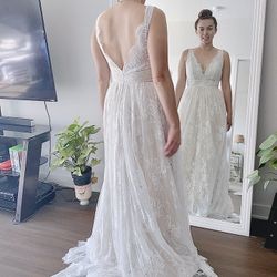 V Neck Overall Lace Wedding /Renewal Dress