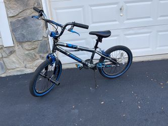 18” Dark Blue Madd Gear Boy’s, Kid’s / Youth Bike, Bicycle