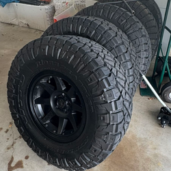 Jeep jl wheels exhaust and steering kit