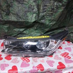 2017-19 Toyota Highlander Left Headlight Black LED