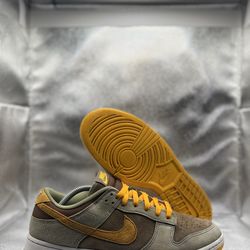 Nike dunk low dusty olive