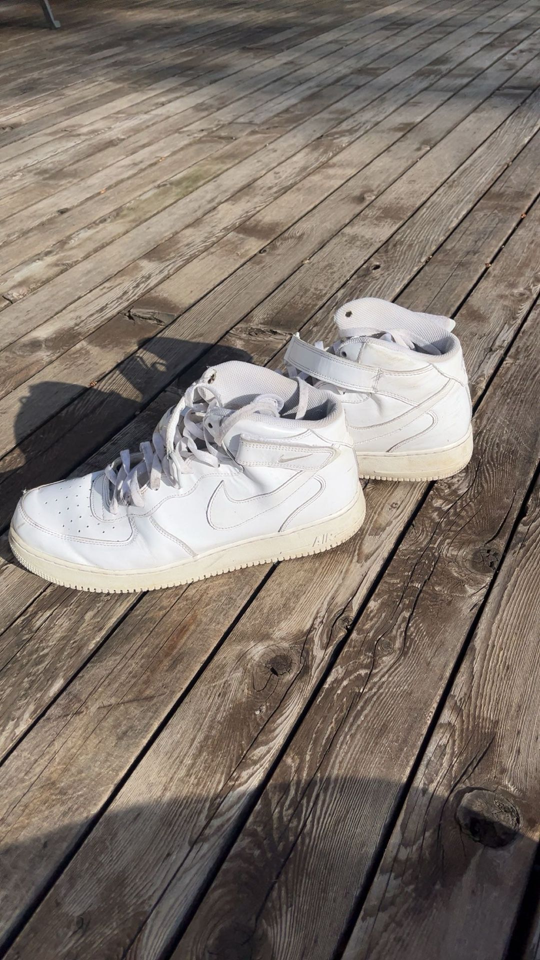 Nike Air Force 1's Mids Size 14