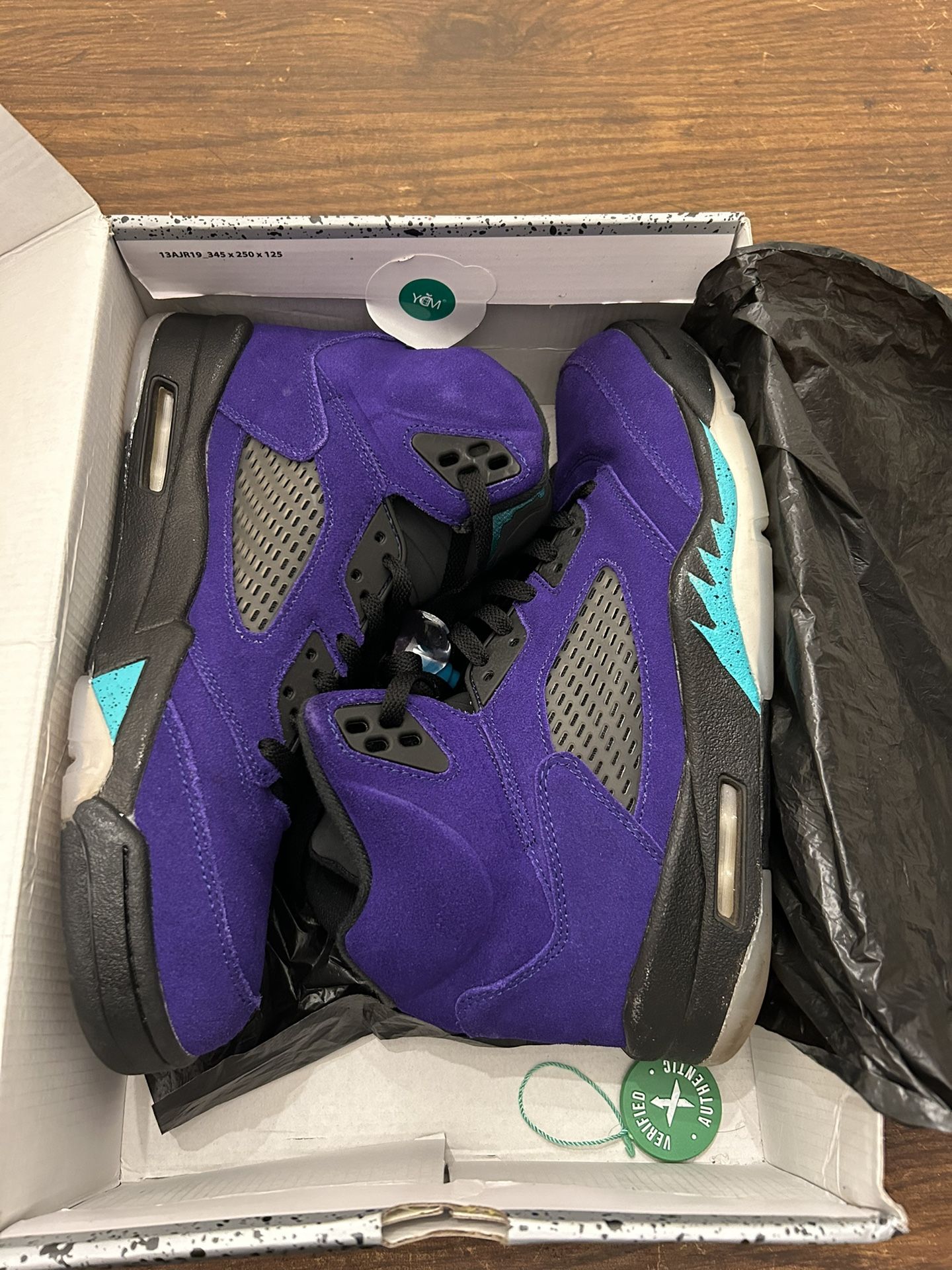 Nike Air Jordan 5 Retro “Alternate Grape”