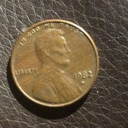 1982 D Small Date