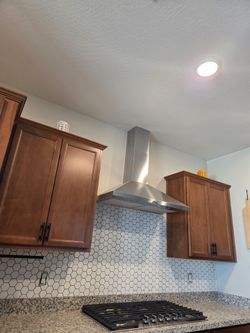 White matt backsplash