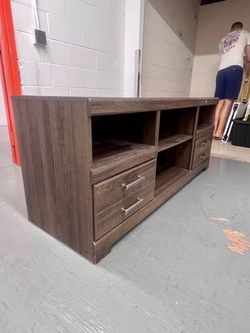 Modern Dark Wood TV Console / Media Stand – 62”