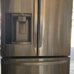LG  LFX25974ST 36 Inch French Door Refrigerator
