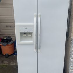 Everything Works Great Refrigerator Trabaja Bien 