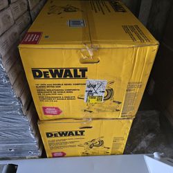 Dewalt 15 Amp Corded 12 in Double Bevel Miter Saw - DWS779