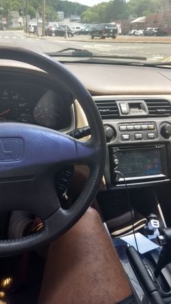 I have a green 2000 handa Accord EX leather seats, sunroof, and power everything it has less than 130k on the dash no check engine lights good to go