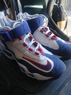 Nikes 6.5y