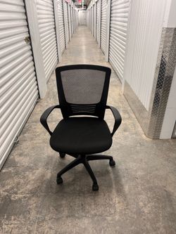 Black Mesh Desk/Office Chair