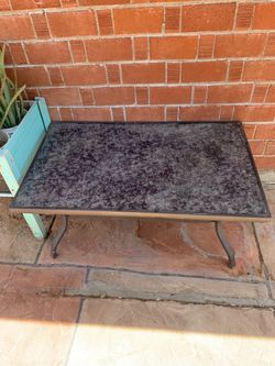 Well design Coffee Table (Nice)