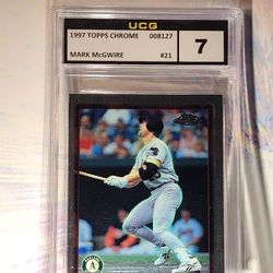 1997 Topps Chrome Baseball Mark McGwire #21 Oakland A's UCG 7 NM