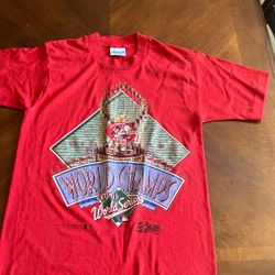 Vintage 1990 world champion T-shirt, Cincinnati Reds