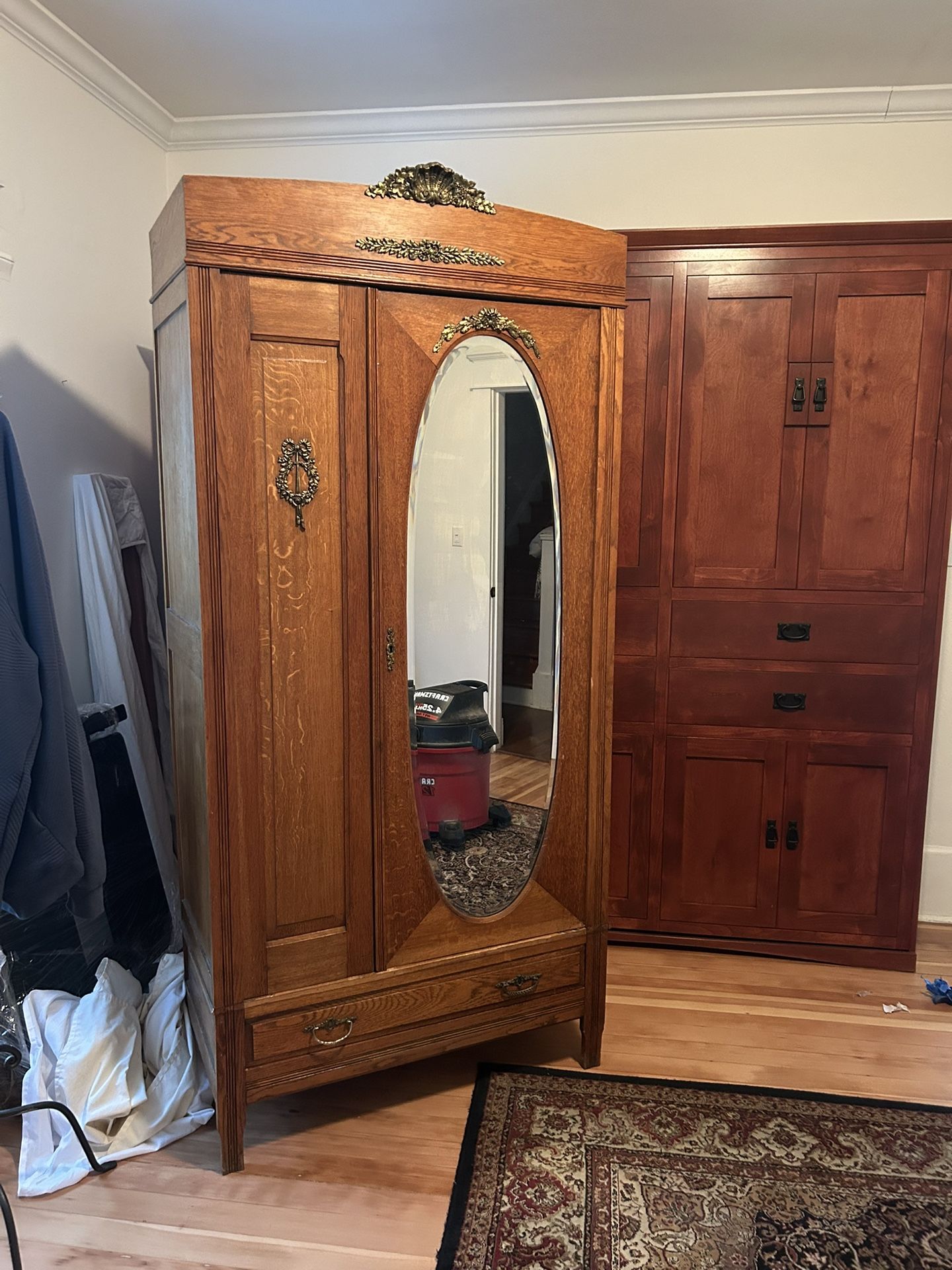 Classic wardrobe/armoire