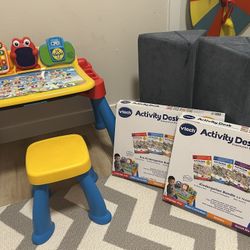 Vtech Activity Desk + 64 Interactive Pages 