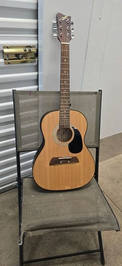 FIRST ACT ACOUSTIC GUITAR SIZE 3/4 $45 OBO