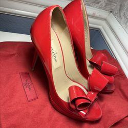 Red bow Valentino Heels