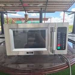 Commercial Microwave Oven – Stainless Steel