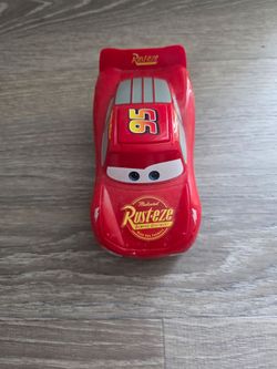 Disney Pixar Cars Lightning McQueen Toy Car