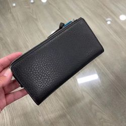 Brand New Burberry Wallet 