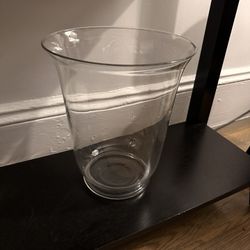 Glass vase