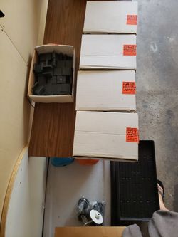 (4) NEW Auralex UBFF Audio Isolation 50 Packs