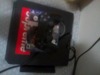 Play station 4