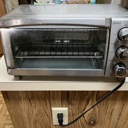 Silver “Black & Decker” Toaster Oven 