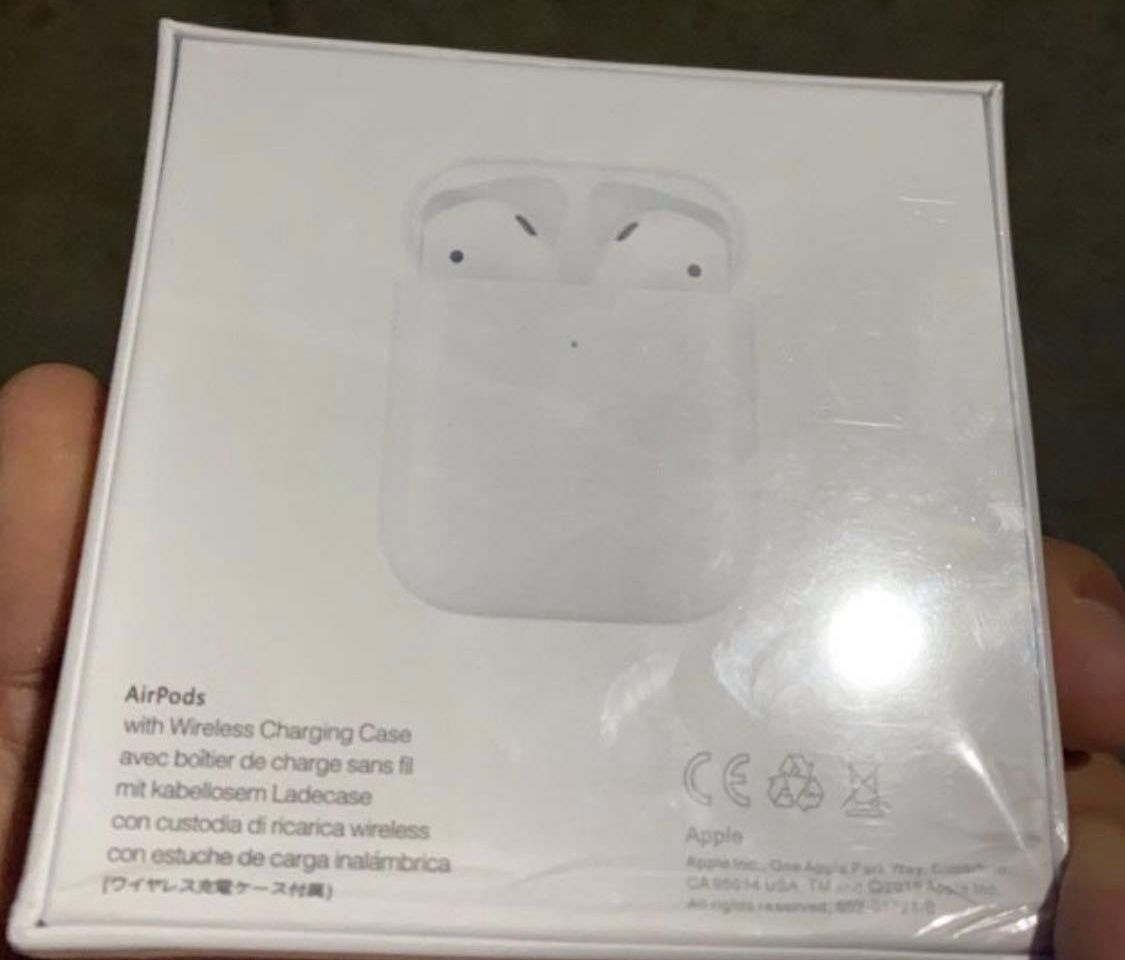 2nd Generation Apple AirPods