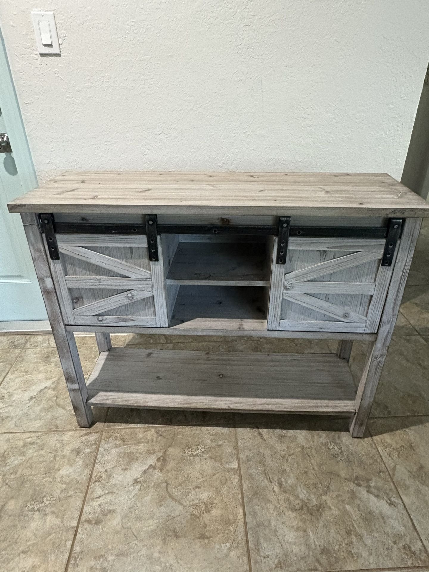 Sideboard / Console table