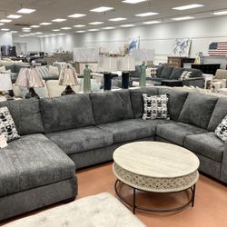 New Large Sectional 🔥🔥 LIMITED TiME