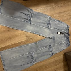 NEW FASHION NOVA WOMEN JEANS