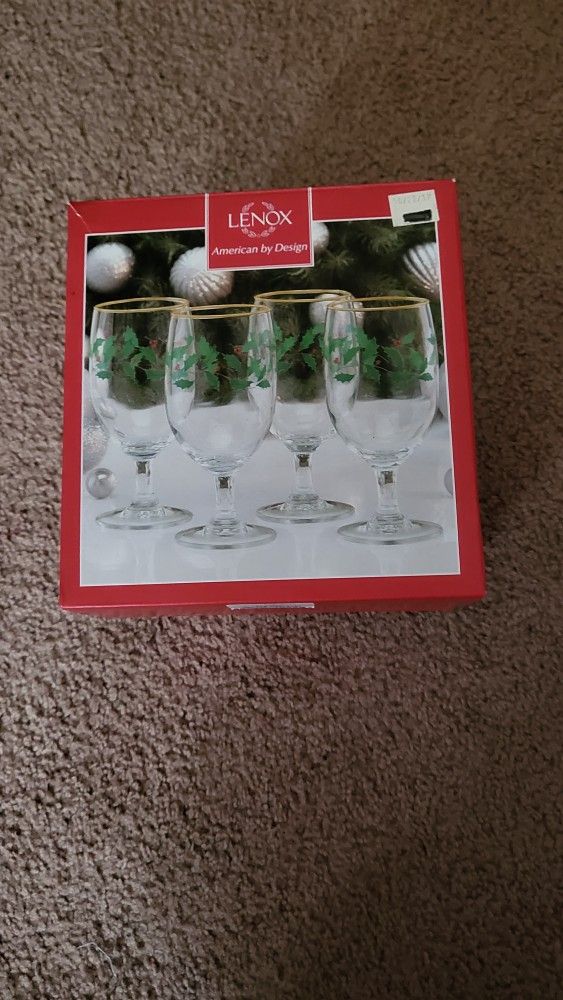 New Set of Glass $25.00