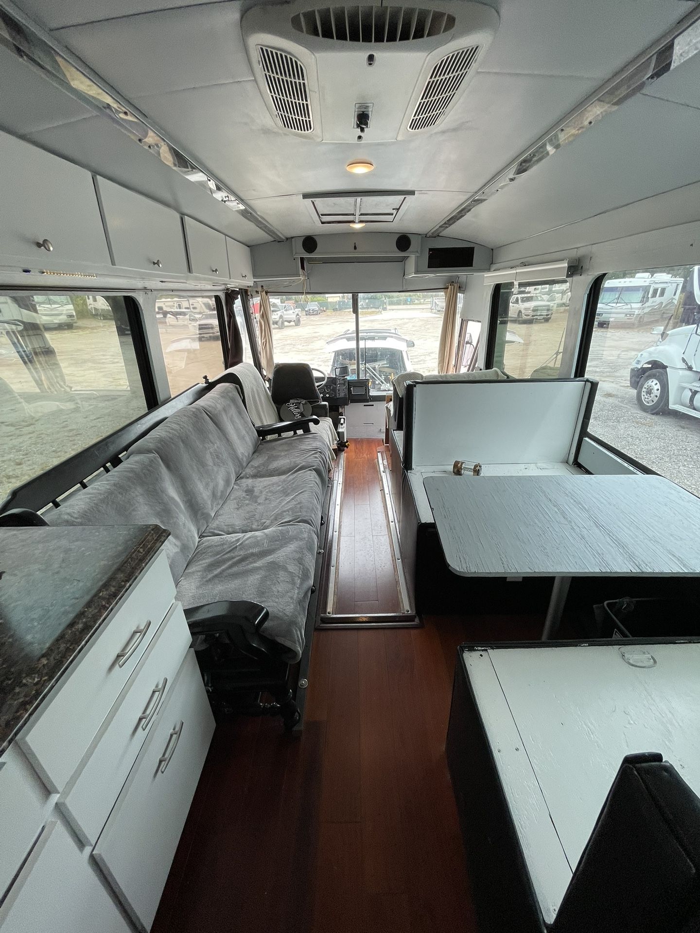 1993 MCI 1993 MCI 102 DL3