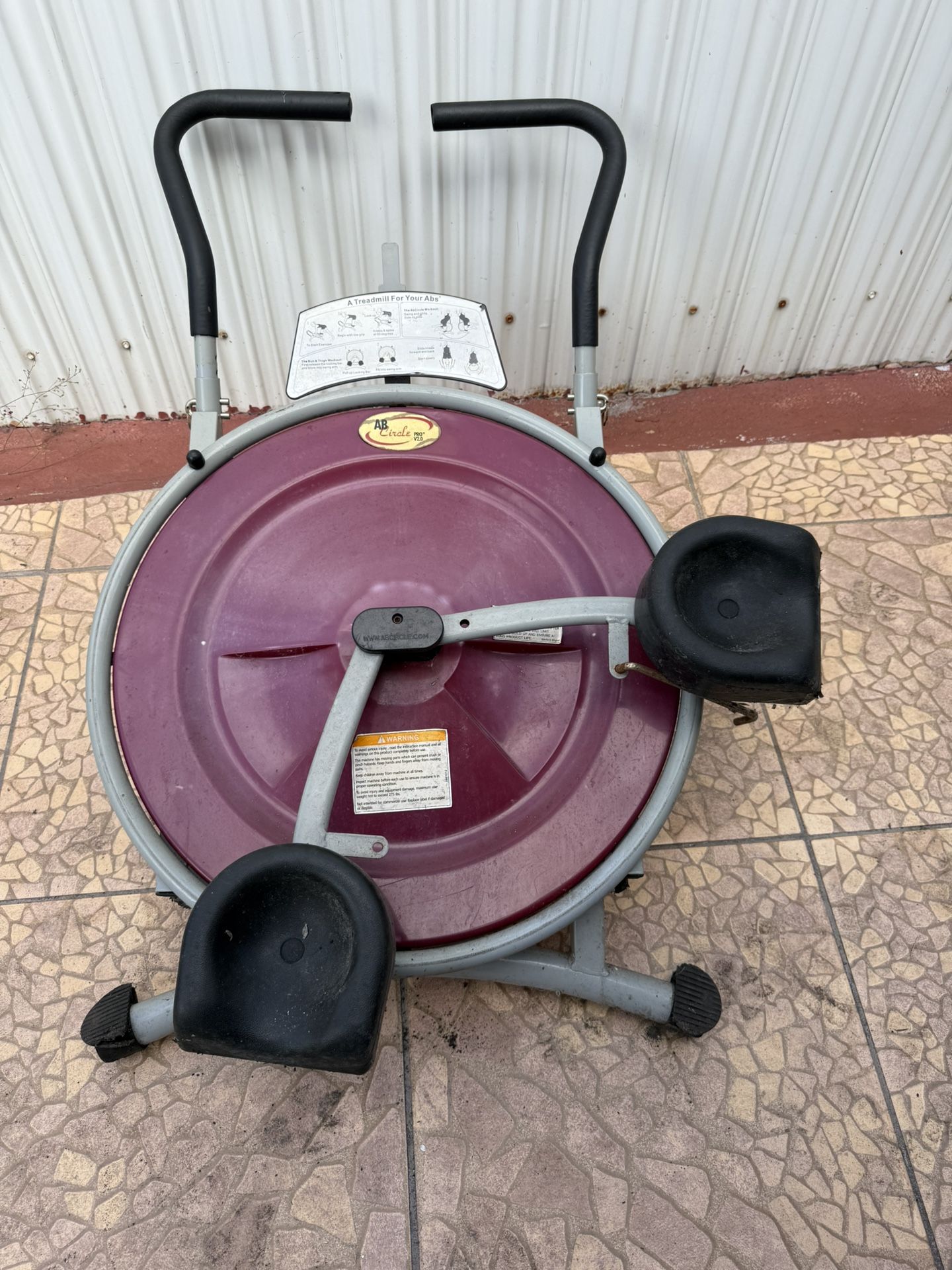 AB exercise machine / Máquina Para Abdominales