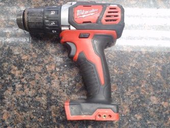 MILWAUKEE 2606-20 DRILL DRIVER (A1G006787)