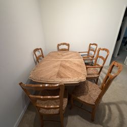 Dinning Table With Chairs