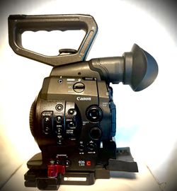 Canon EOS C300