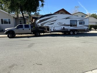Ford F-250 + Keystone Cougar 5th Wheel