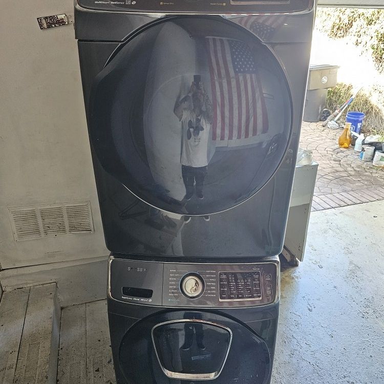 Samsung Front Loading Washer And Dryer.  Both In Working Condition And Clean. I Just Cleaned The Inside Of The Dryer Body Also.